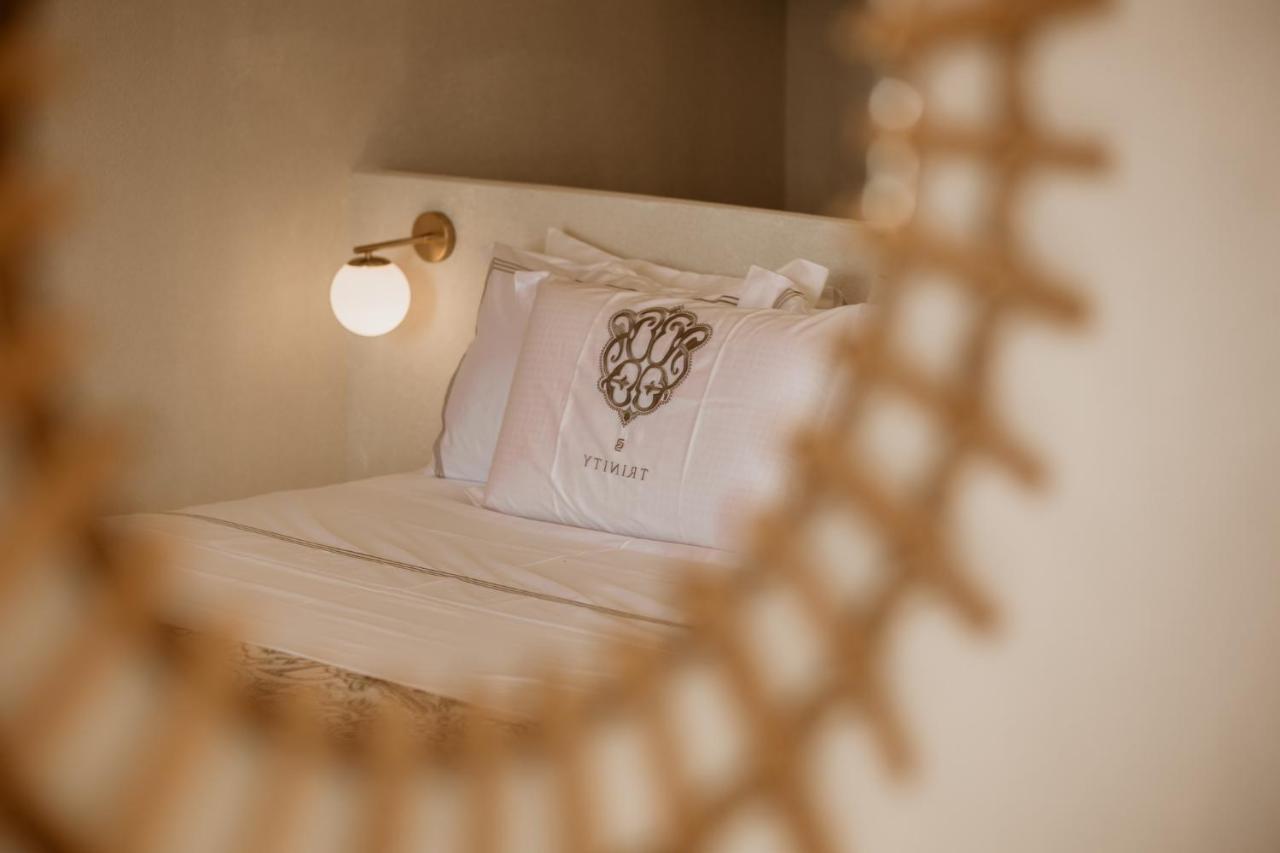 Trinity Suites Ammouliani Hospitality エクステリア 写真