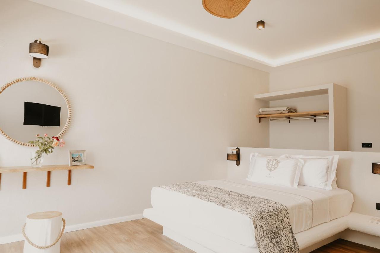 Trinity Suites Ammouliani Hospitality エクステリア 写真